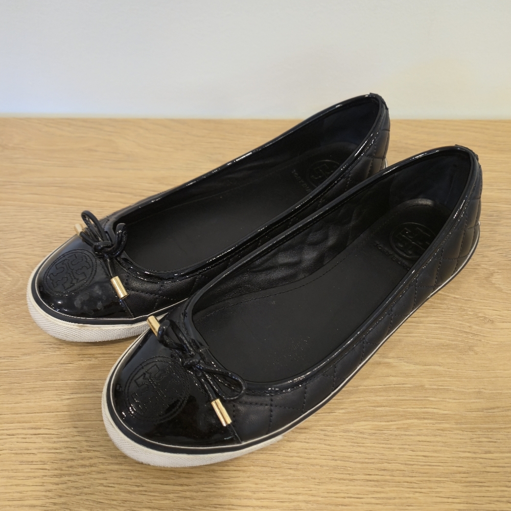 Tory Burch Skylar Flats Black Quilted‎ Leather Cap Toe Bow Size 7